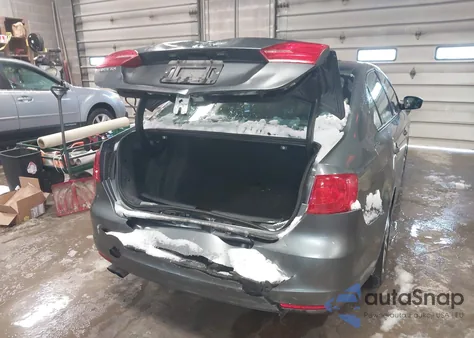 2014 Volkswagen Jetta 2.0L S из США, поврежденный, VIN 3VW1K7AJ2EM431861